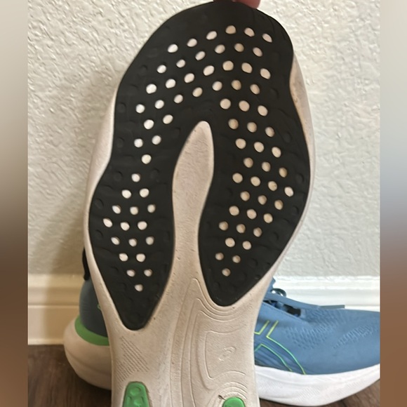 Barely Used Men’s Size 12.5 ASICS PureGels - Picture 3 of 3